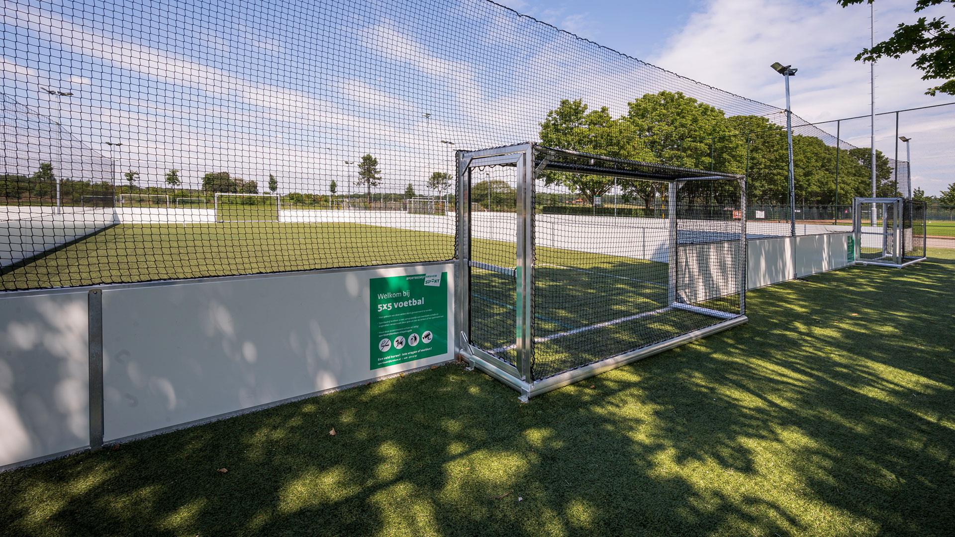 boardingvoetbal veld huren