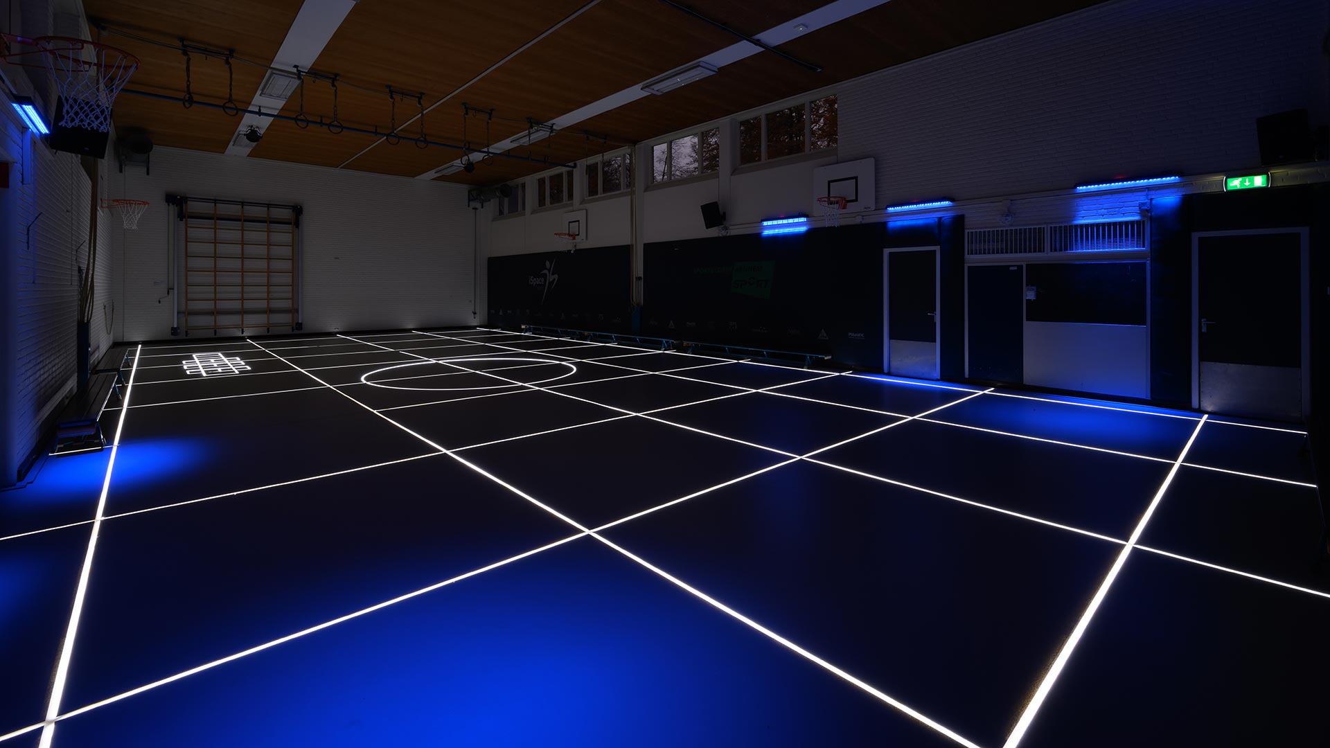 Bauer Gymzaal kleurlicht